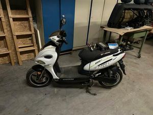 ELEKTROROLLER KREIDLER HIKER 2.0