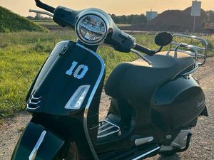 VESPA GTS SUPER 125 CCM TOP, WIE NEU