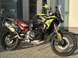 BMW F 900 GS- VELKÁ VÝBAVA NA CESTY