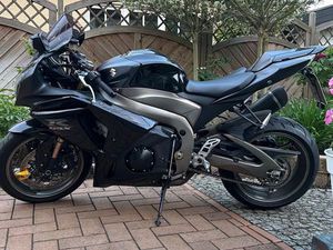 SUZUKI GSX R 1000