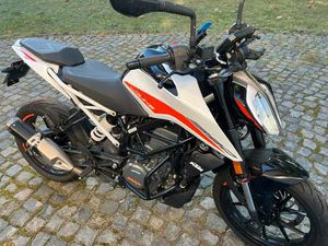 KTM DUKE 390 QUICKSHIFTER