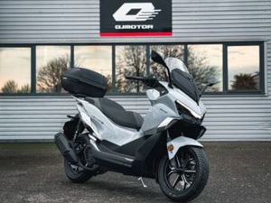 QJ MOTOR FORT 125 N 2025 125 CM3 | SCOOTER | 248 KM | GRIS | 35760 MONTGERMONT