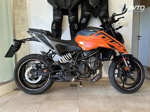 KTM DUKE 125