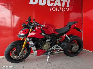 DUCATI STREETFIGHTER V4S AKRAPOVIC