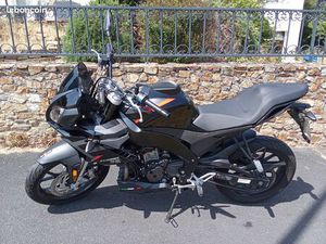 MOTO APRILIA TUONO ROADSTER 125