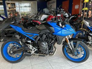 ② SUZUKI GSX-8S