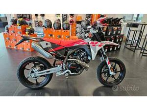 FANTIC MOTOR XMF 125 PERFORMANCE