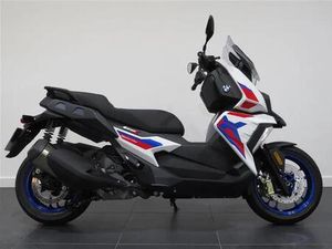 BMW C400X