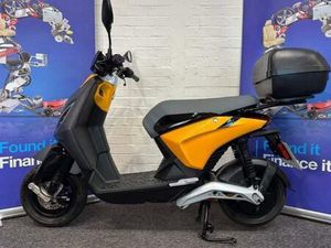 PIAGGIO PIAGGIO 1 SCOOTER ELECTRIC WHEEL-HUB ENGINE EURO 5 (2 PS)