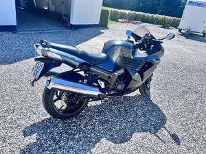 KAWASAKI ZZR 1400 MÅSKE BYTTE