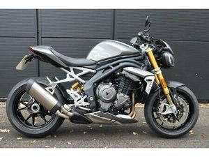 TRIUMPH SPEED TRIPLE 1200 RS