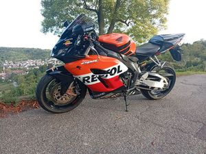 HONDA CBR 1000 RR