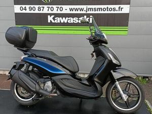 PIAGGIO BEVERLY 350 POLICE 1ER MAIN 8198 KMS REVISEE