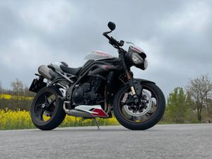 TRIUMPH SPEED TRIPLE 1050