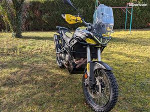 APRILIA TUAREG 660 - PRÊTE POUR L'AVENTURE, ULTRA-ÉQUIPÉE