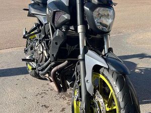 YAMAHA MT07