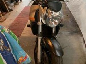 SUZUKI GSR 600 - 2008