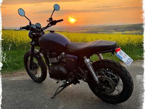 TRIUMPH SCRAMBLER 900 | ZARD | LED | NEUE REIFEN