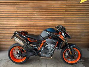 KTM 890 DUKE R
