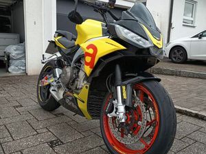 APRILIA TUONO 660