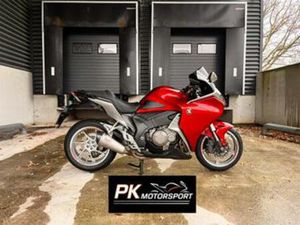 HONDA VFR 1200 F 2010 TOPSTAAT! — MOTOREN | HONDA — MARKTPLAATS