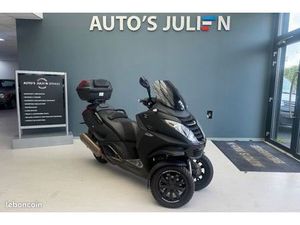 PEUGEOT METROPOLIS 400