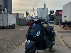 VESPA LX 50 DONKER BLAUW — SCOOTERS | VESPA — MARKTPLAATS