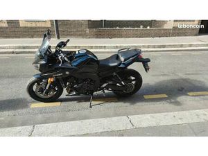 YAMAHA FZ8 S
