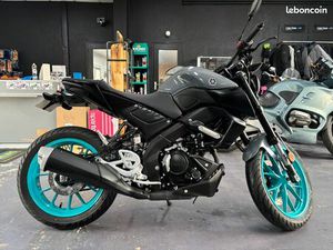 YAMAHA MT 125