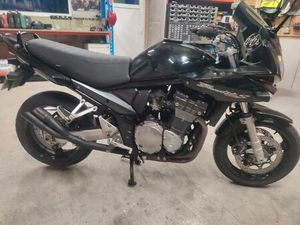 ② SUZUKI BANDITS 1200S