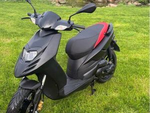 SCOOTER APRILIA SR MOTARD