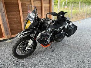 ② KTM 790 ADVENTURE