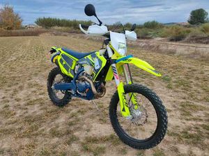 HUSQVARNA - FE 450 2023