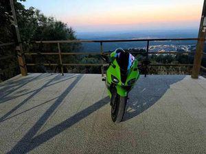 KAWASAKI - ZX6R NINJA
