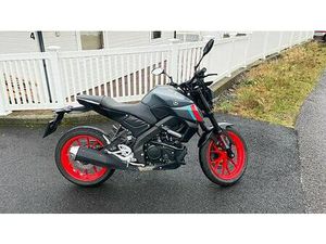 YAMAHA MT-125