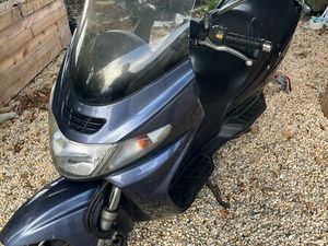 SCOOTER BURGMAN SUZUKI