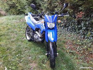 SUZUKI DR 125 SM