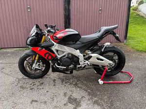 V4 1100 RR