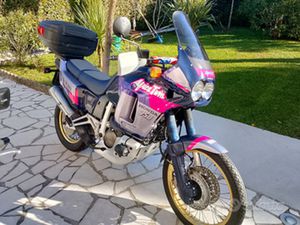 HONDA AFRICA TWIN 750 RD04