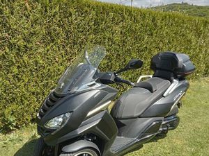 SCOOTER PEUGEOT METROPOLIS SW
