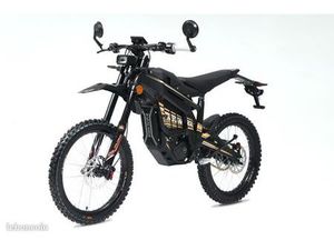 MOTO ÉLECTRIQUE TALARIA ÉTAT NEUF