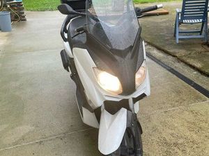 XMAX 125