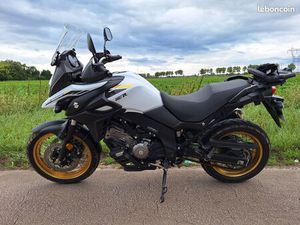 SUZUKI VSTROM 650 XT