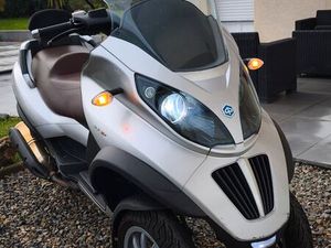 PIAGGIO MP3 400 IE 2009