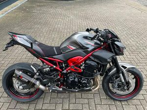 KAWASAKI Z 900/ HÖLY PERFORMANCE/ 800 € STARTERBONUS