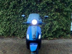 CUSTOM VESPA - INDO STYLE - 70CC MALOSSI 2T - CUSTOM KLEUR — SCOOTERS | VESPA — MARKTPLAATS