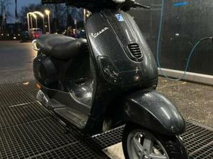 VESPA LX50 2T IN UITZONDERLIJKE STAAT — SCOOTERS | VESPA — MARKTPLAATS