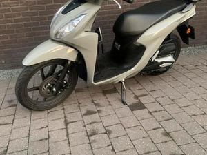 ② HONDA VISION 110 CC