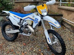 MOTO ENDURO HUSQVARNA 150 TE I 2000KM