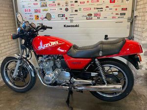 SUZUKI GSX400F NEUZUSTAND!